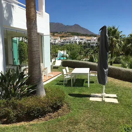 Alcazaba Lagoon Apartments Estepona